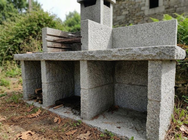 Barbacoas de piedra y granito a medida en Verín y Baixa Limia - Imagen 1