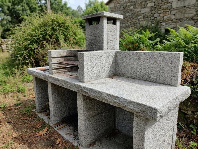 Barbacoas de piedra y granito a medida en Verín y Baixa Limia