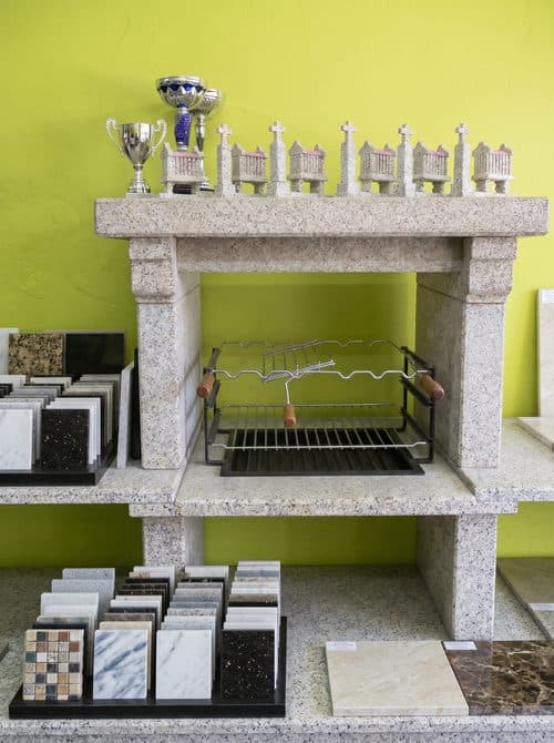 Productos de menaje y aserradero en piedra en Verín y Baixa Limia